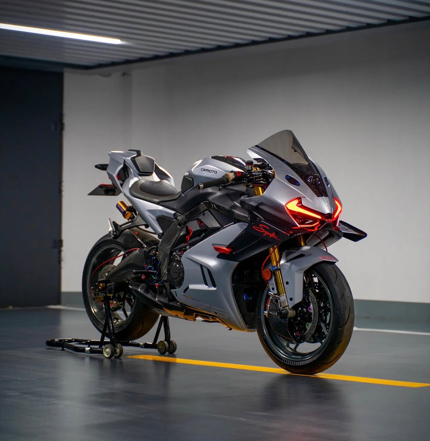 CFMOTO-675SR