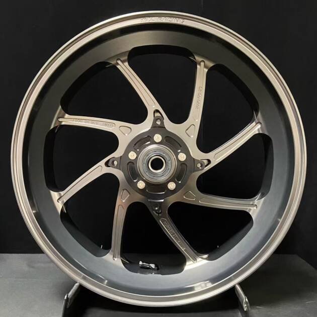 XADV 750
