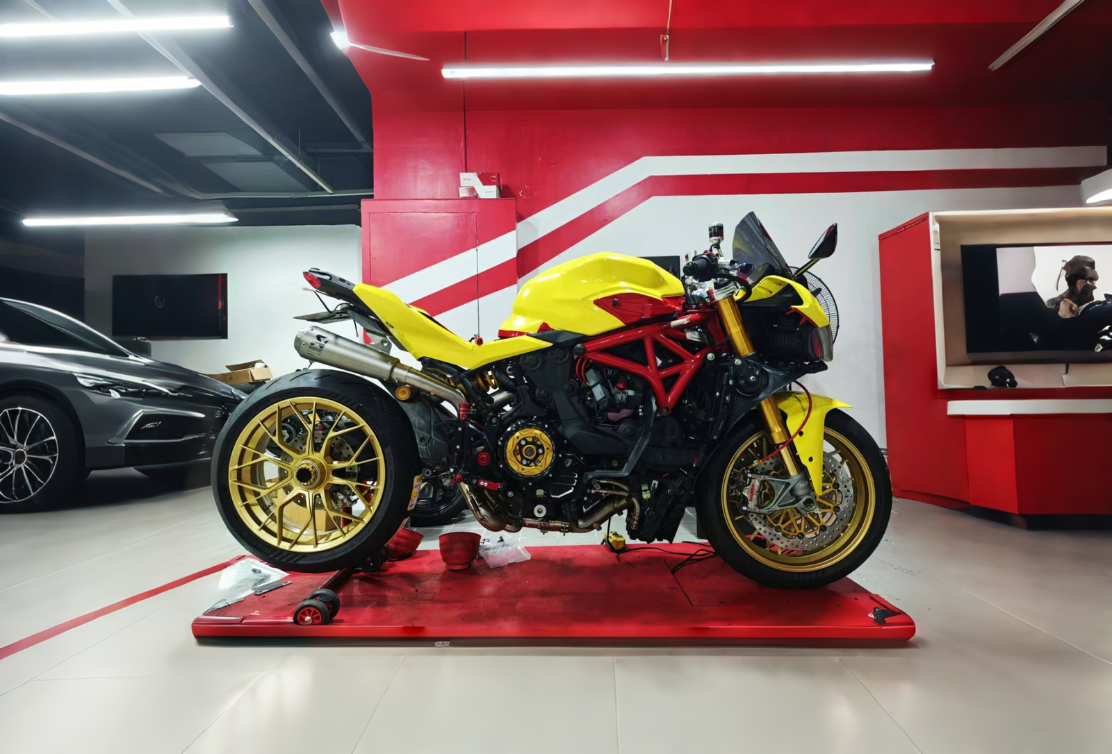 DUCATI-SUPERSPORT 950